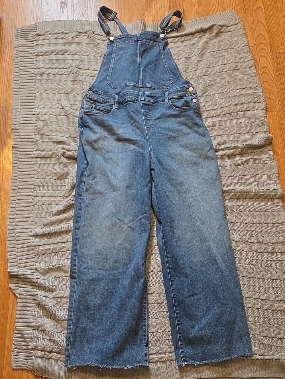 Evereve Jean Overalls 31 Wide Leg High Rise Ankle Raw Hem Blue Denim Stretch
